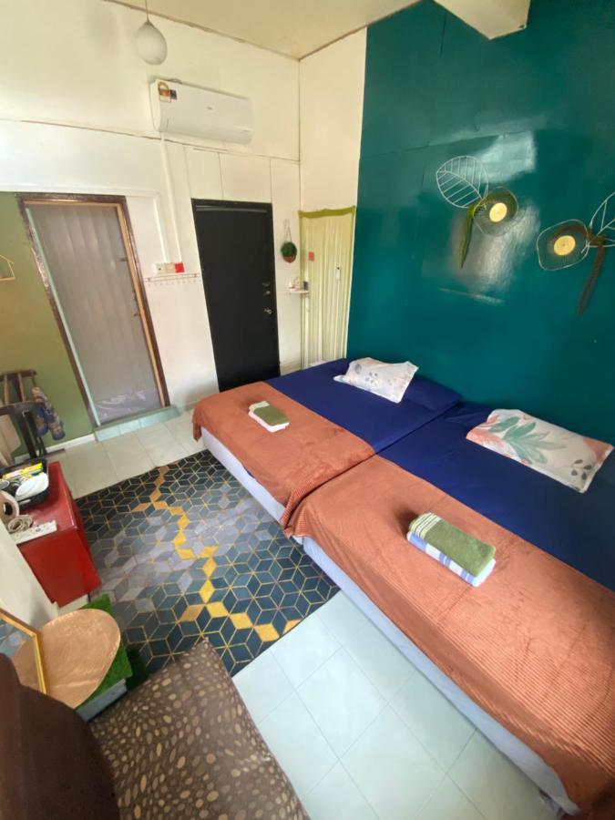Pesona Backpackers Inn Kota Bharu Exterior photo