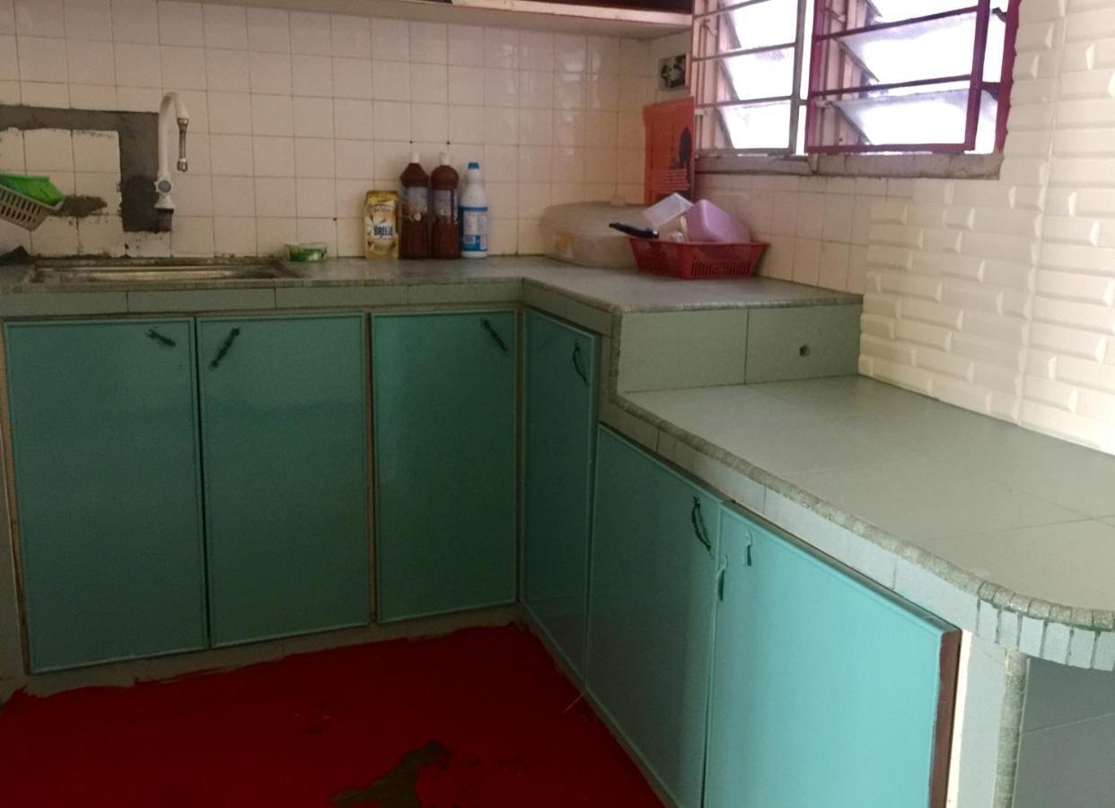Pesona Backpackers Inn Kota Bharu Exterior photo